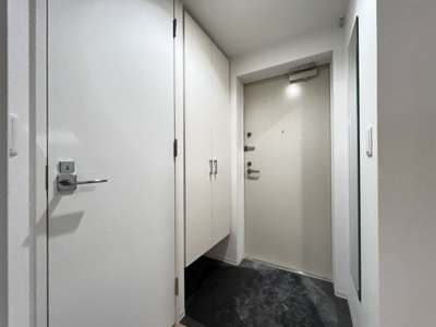 【玄関】 | セレニテフラン谷町四丁目