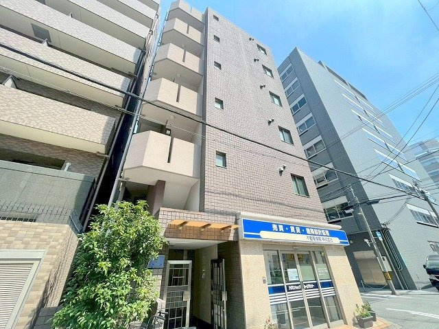 コスモ新大阪の外観