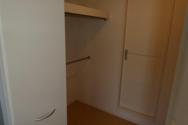 アースガーデンＳＯＪＡの収納|ウォークインクローゼット