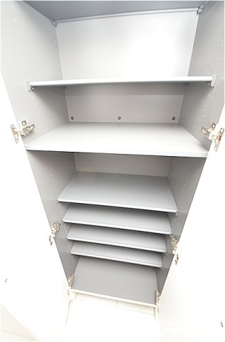 コンダクトレジデンスSANGAMORIの玄関