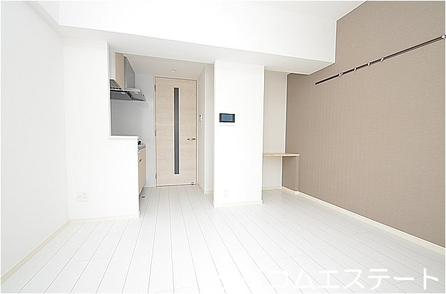 コンダクトレジデンスSANGAMORIの居間・リビング