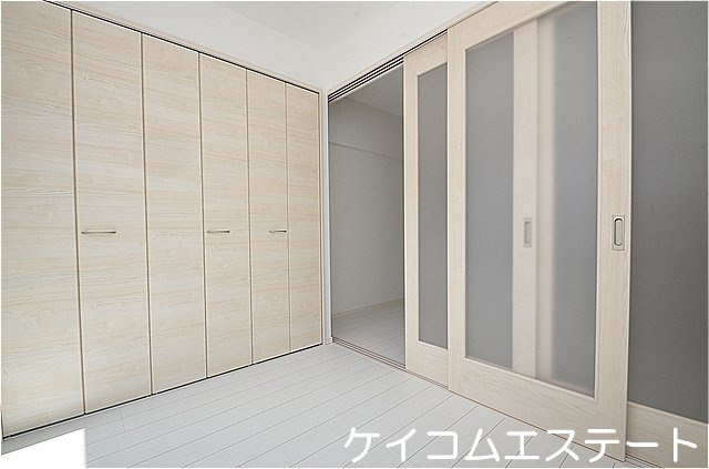 コンダクトレジデンスSANGAMORIの洋室