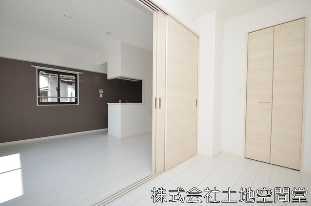 コンダクトレジデンスSANGAMORIの洋室