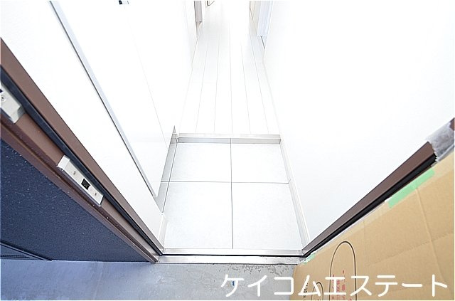 コンダクトレジデンスSANGAMORIの玄関