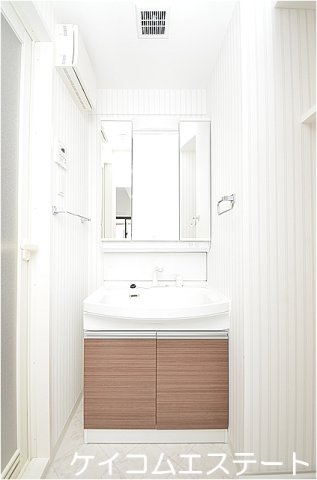 コンダクトレジデンスSANGAMORIの独立洗面台