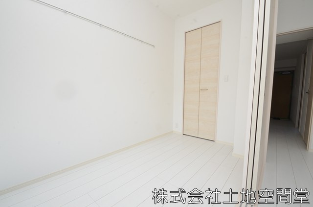 コンダクトレジデンスSANGAMORIの洋室