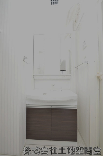 コンダクトレジデンスSANGAMORIの独立洗面台