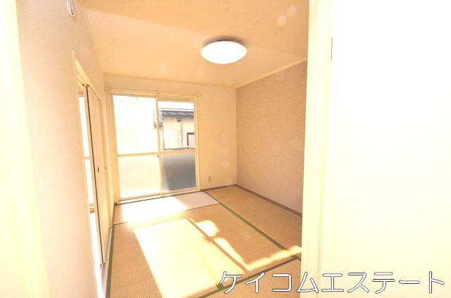 ハイツベルヴューの和室