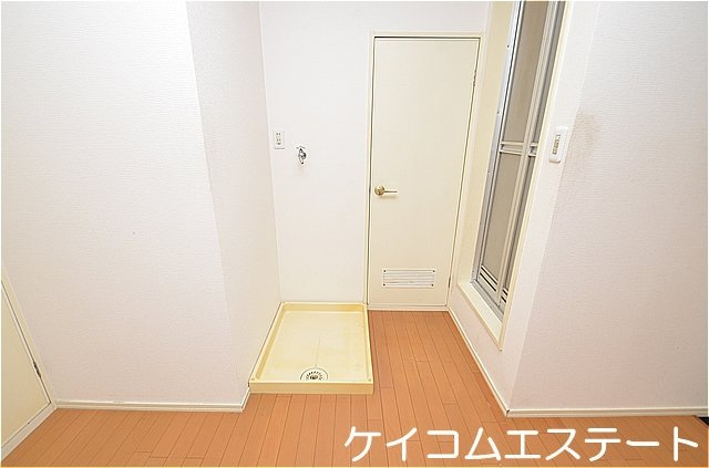ハイツベルヴューの設備|室内洗濯置き場