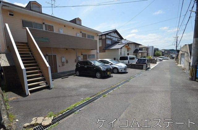 ハイツベルヴューのその他|前面道路