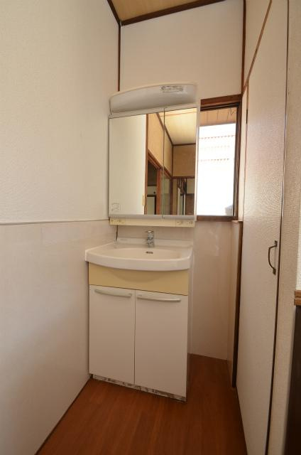永犬丸4丁目テラスハウスの独立洗面台|洗面台（新品）