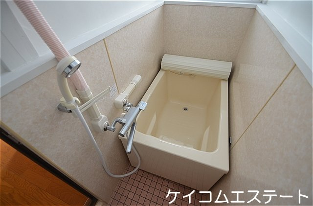 井上アパートの浴室