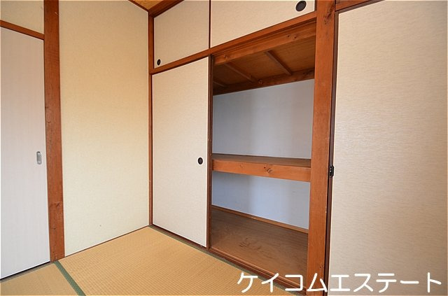 井上アパートの収納