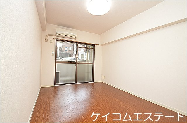 クレベール皇后崎の居間・リビング