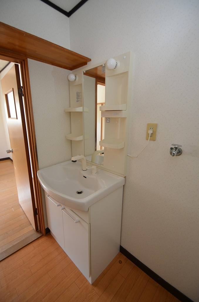 ハイム西町の独立洗面台