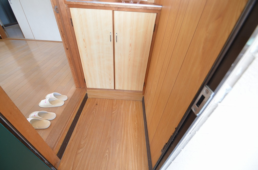 ハイム西町の玄関