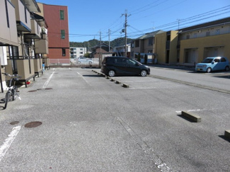 【駐車場】