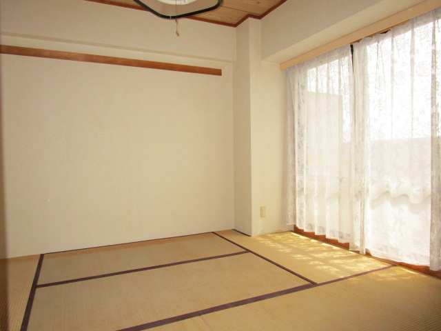 メイツ川越南大塚の和室