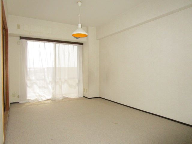 メイツ川越南大塚の洋室