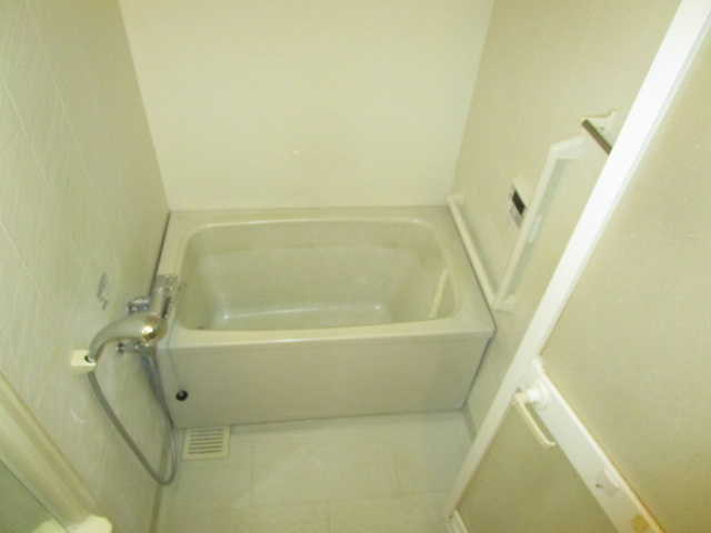 メイツ川越南大塚の浴室