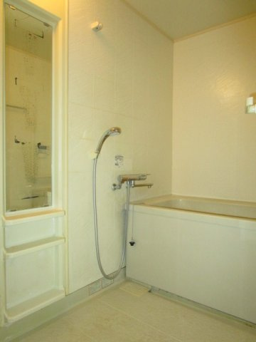 メイツ川越南大塚の浴室