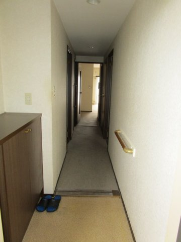 メイツ川越南大塚の玄関