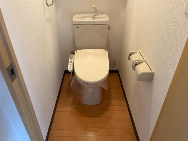 グランディール　ステージのトイレ|シャワー付トイレ