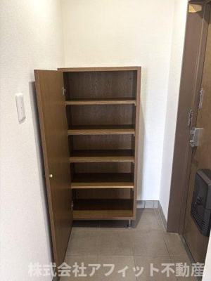 【玄関】 | エバーグリーン手城 A棟 | シューズボックス