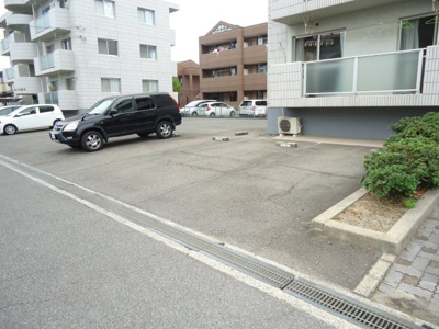 【駐車場】 | エバーグリーン手城 A棟