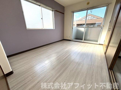 【居間・リビング】 | エバーグリーン手城 A棟