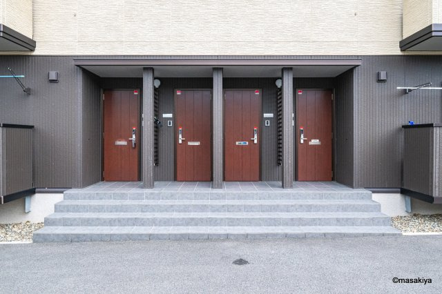 クレイン和のエントランス