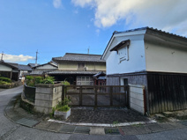 土蔵も車庫もある築１３５年の家の画像