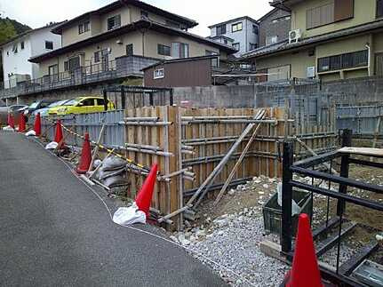 安芸郡府中町鹿籠2丁目　新築一戸建て(全2棟)の前面道路含む現地写真
