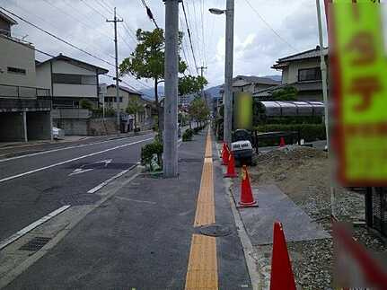 安芸郡府中町鹿籠2丁目　新築一戸建て(全2棟)の前面道路含む現地写真