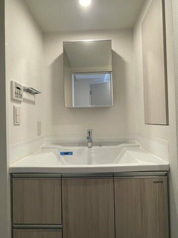 ミリアレジデンス根岸柳通りの洗面所