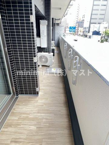 プレサンス大国町アドロッソのバルコニー