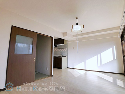 【居間・リビング】 | アクシス呼続【名古屋市賃貸・エレベーター付】