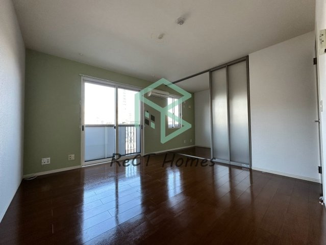 ラフレシール B棟の居間・リビング