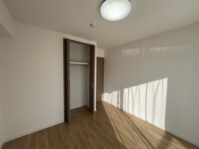 コスモつきみ野プライムコートの洋室