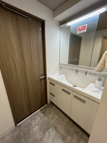 コスモつきみ野プライムコートの独立洗面台