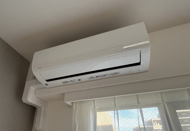 コスモつきみ野プライムコートのその他|エアコン1台ついています。