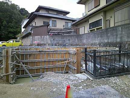 安芸郡府中町鹿籠2丁目　新築一戸建て(全2棟)の前面道路含む現地写真