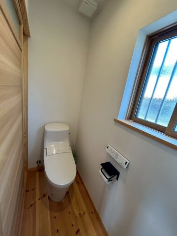 野田市山崎　中古戸建のトイレ