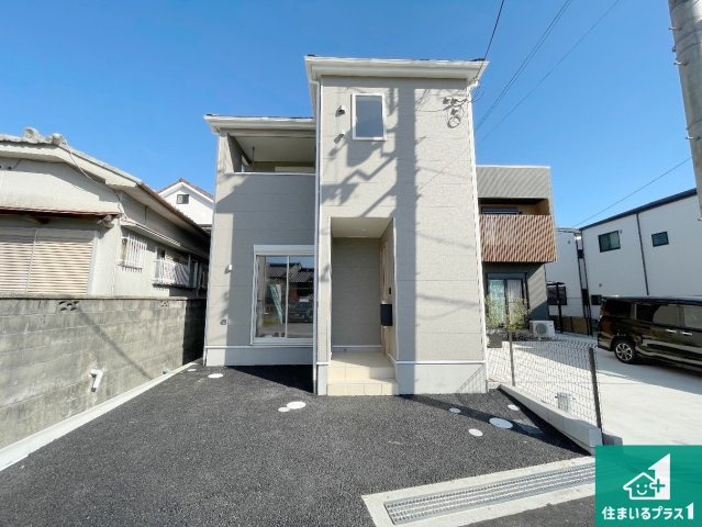 枚方市津田元町　第7期　新築一戸建ての外観|安心の10年保証！外観を美しく保ち、雨水で汚れを落とします！気になることがありましたら、お気軽にお問い合わせください！