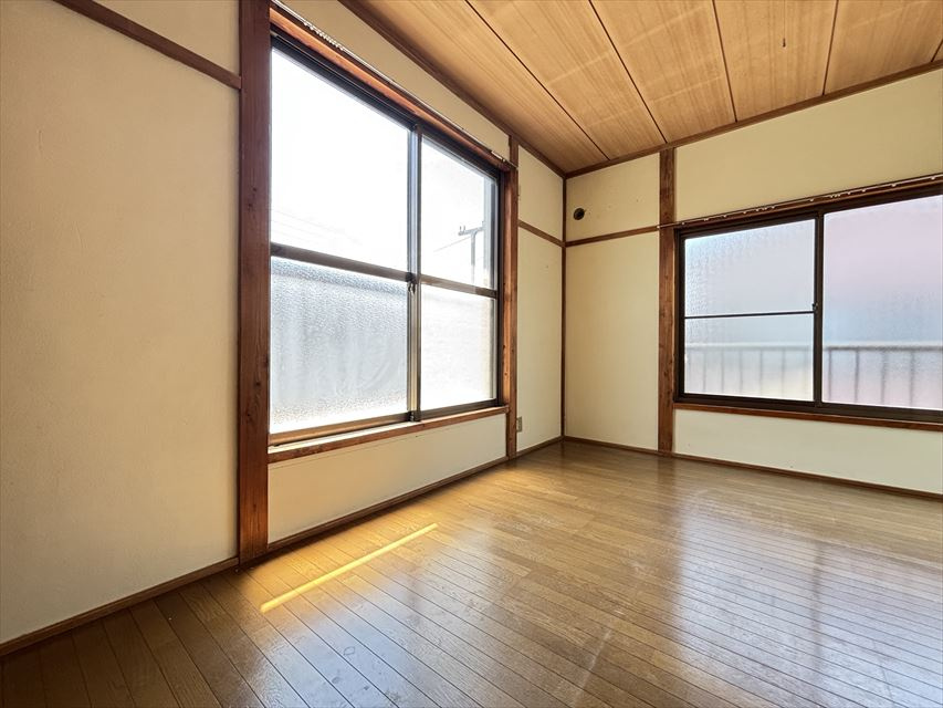 プチメゾンの洋室|広々とした洋室です