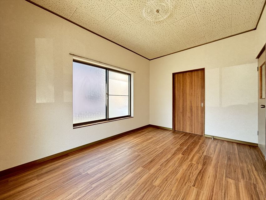 プチメゾンの洋室|きれいな洋室です