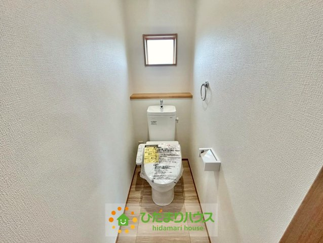 ワイウッドコート羽生市砂山第1期　新築一戸建て　05のトイレ