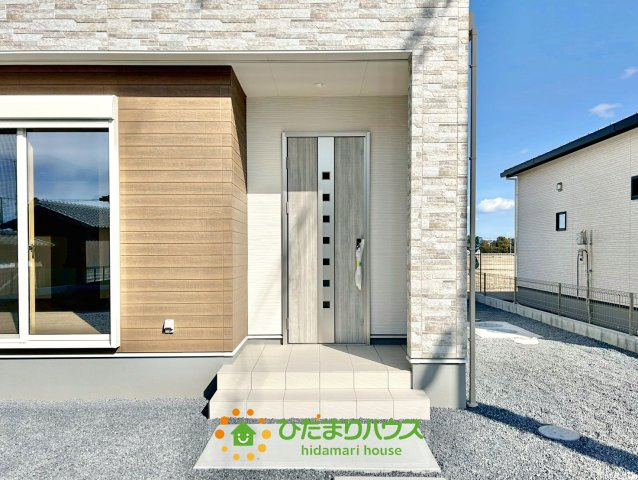 ワイウッドコート羽生市砂山第1期　新築一戸建て　05の玄関