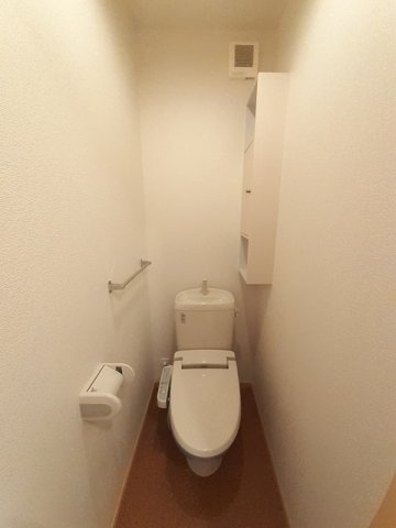 エレガンス山川Ⅱのトイレ