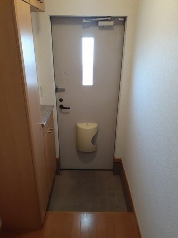 ローレル・オリンピアの玄関